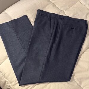 Calvin Klein Men's Dark Blue Dress Pants size 32/30